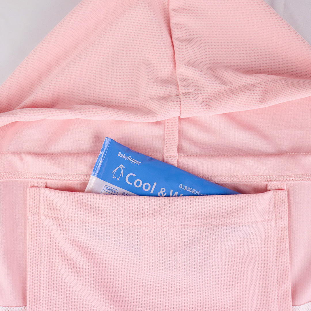 内ポケットに保冷剤が入れられます